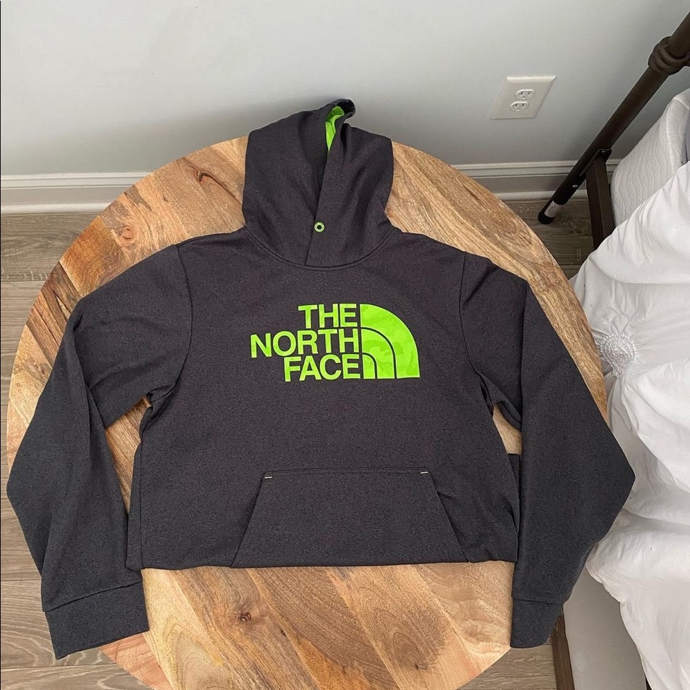 Men’s north face hoodie